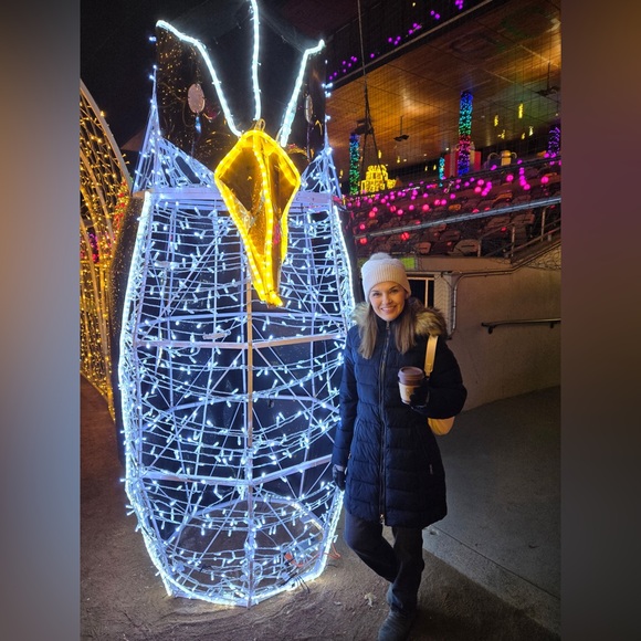 Meet your Posher, Erika - Picture 2 of 2